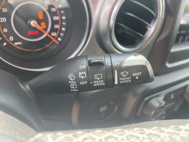 Used 2019 Jeep Wrangler Unlimited Sahara image 24