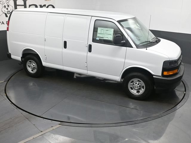New 2026 Chevrolet Express 2500 w/ Driver Convenience Package RWD image 17