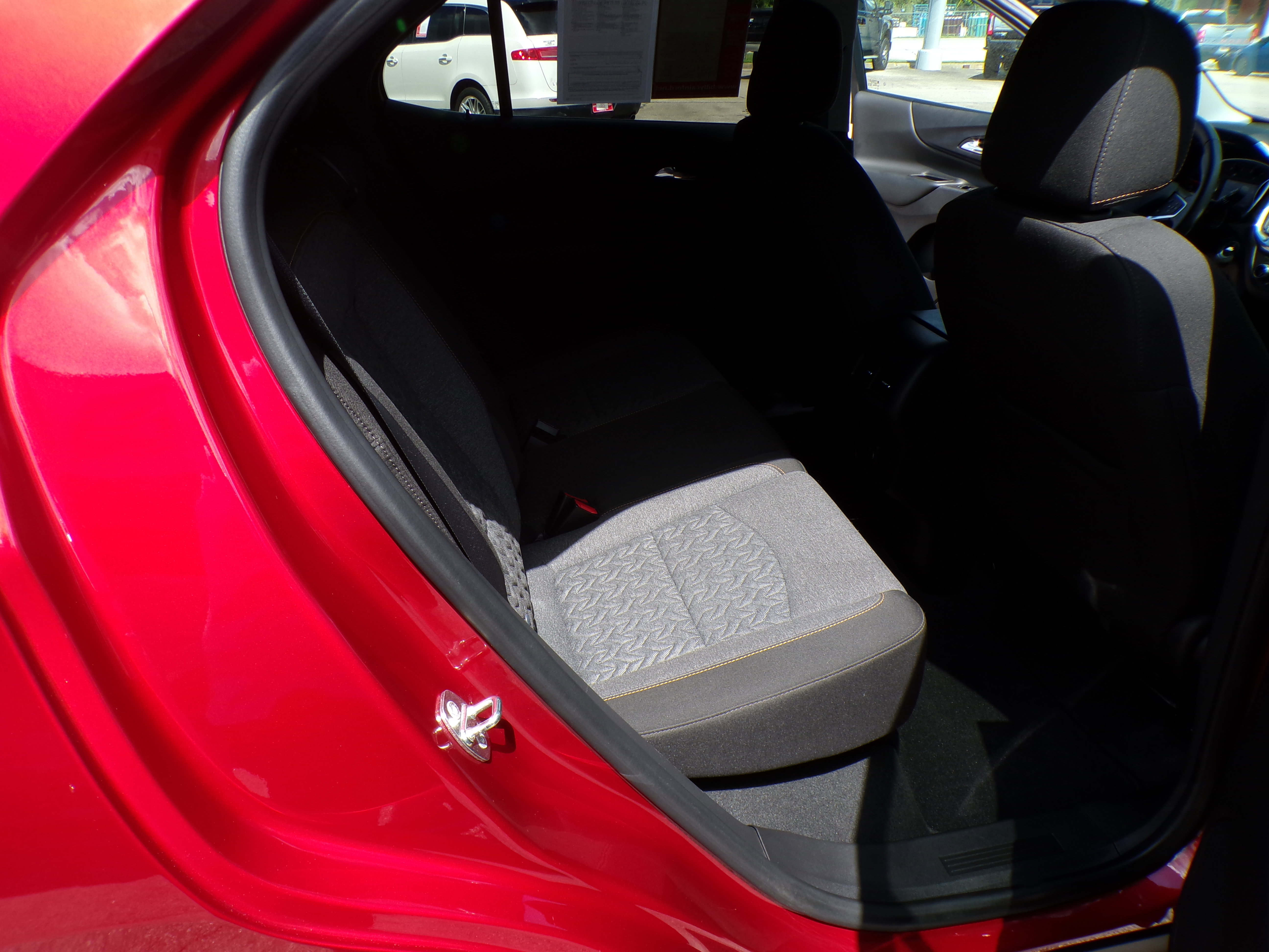 Used 2023 Chevrolet Equinox LT image 26
