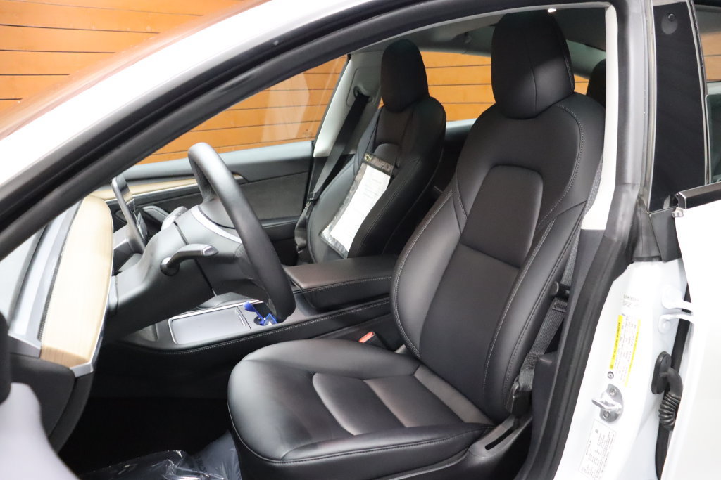 Used 2023 Tesla Model 3 Standard Range RWD image 23