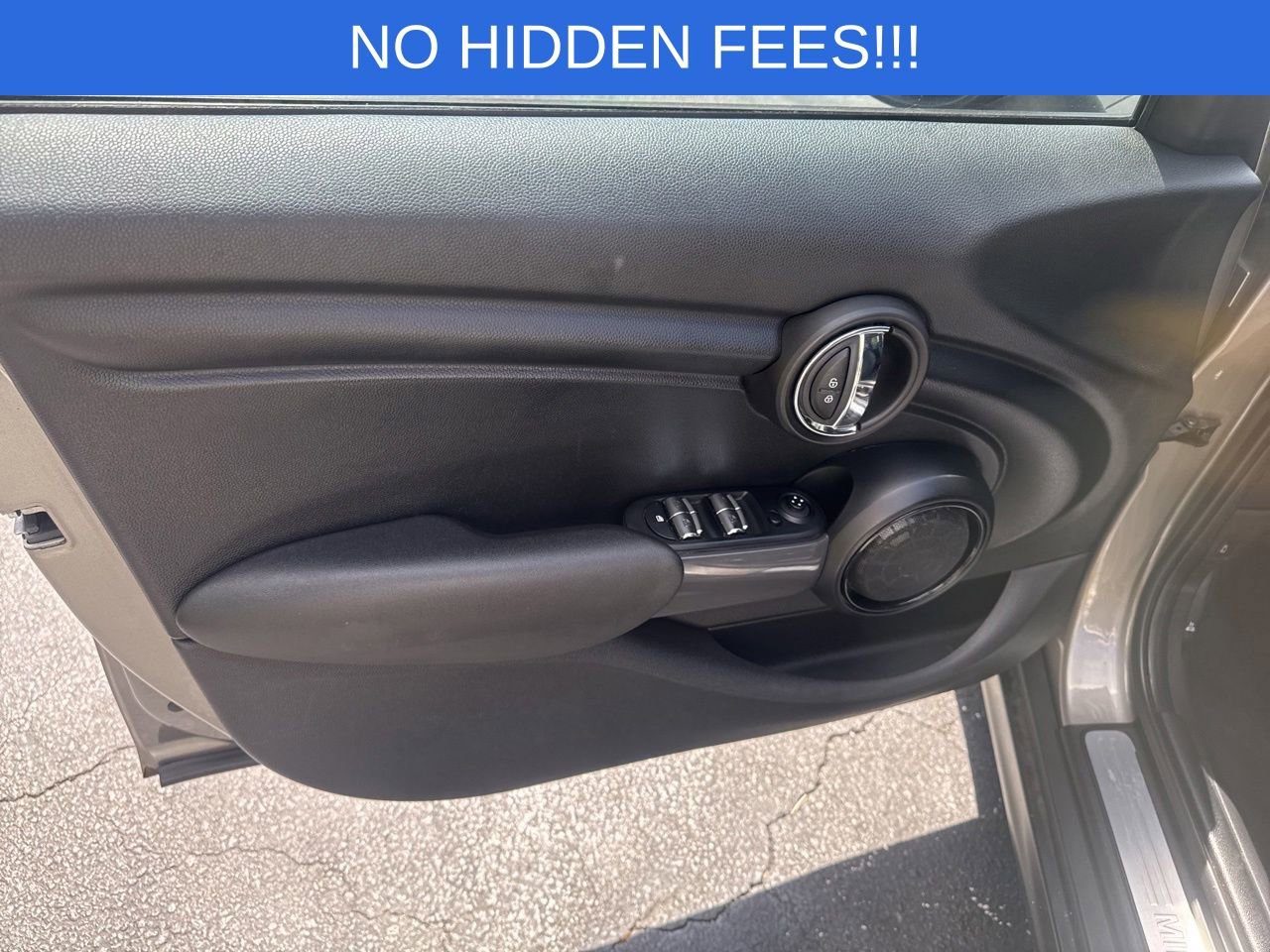 Used 2018 MINI Cooper 4-Door Hardtop FWD image 18