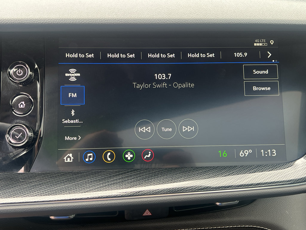 Used 2023 Buick Envision Essence w/ Sport Touring Package AWD/4WD image 24