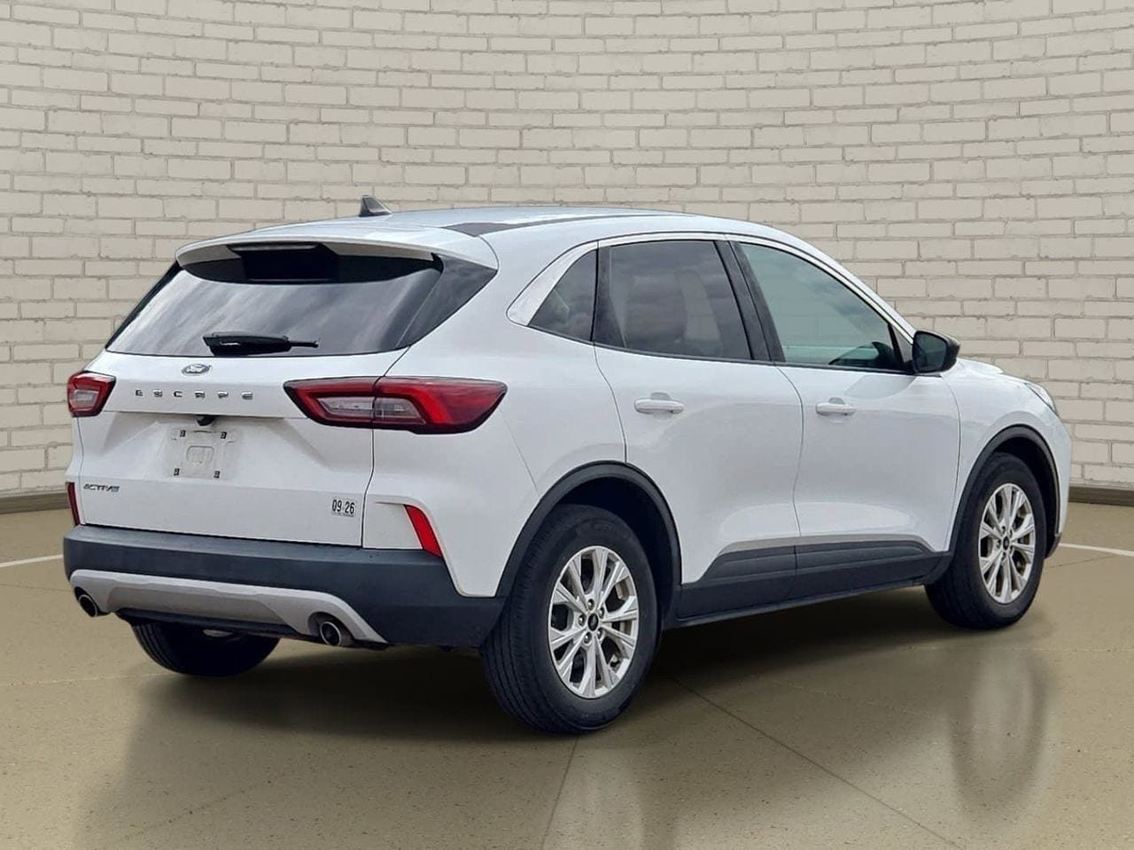 Used 2023 Ford Escape Active FWD image 5