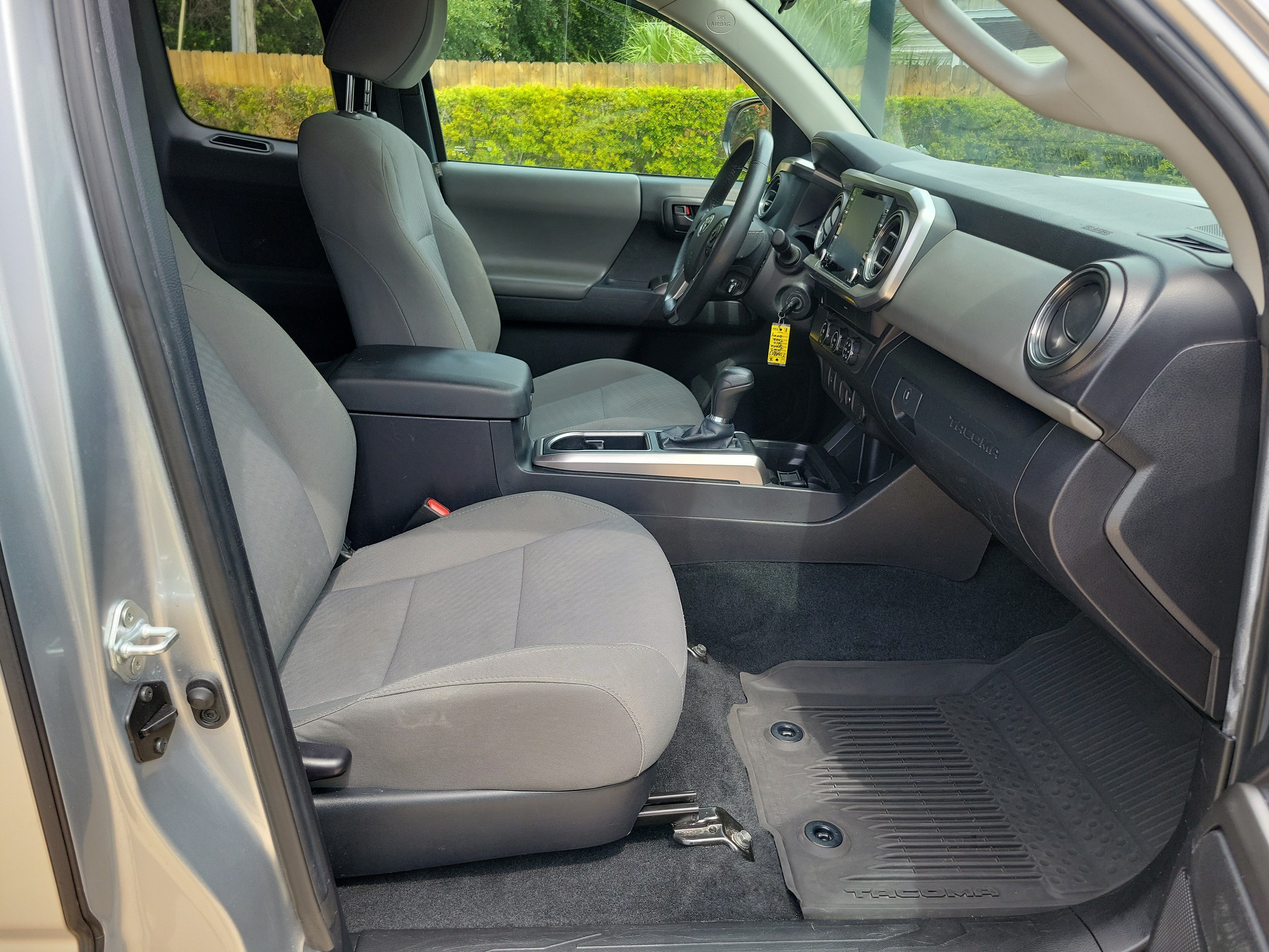 Used 2023 Toyota Tacoma SR5 RWD image 33