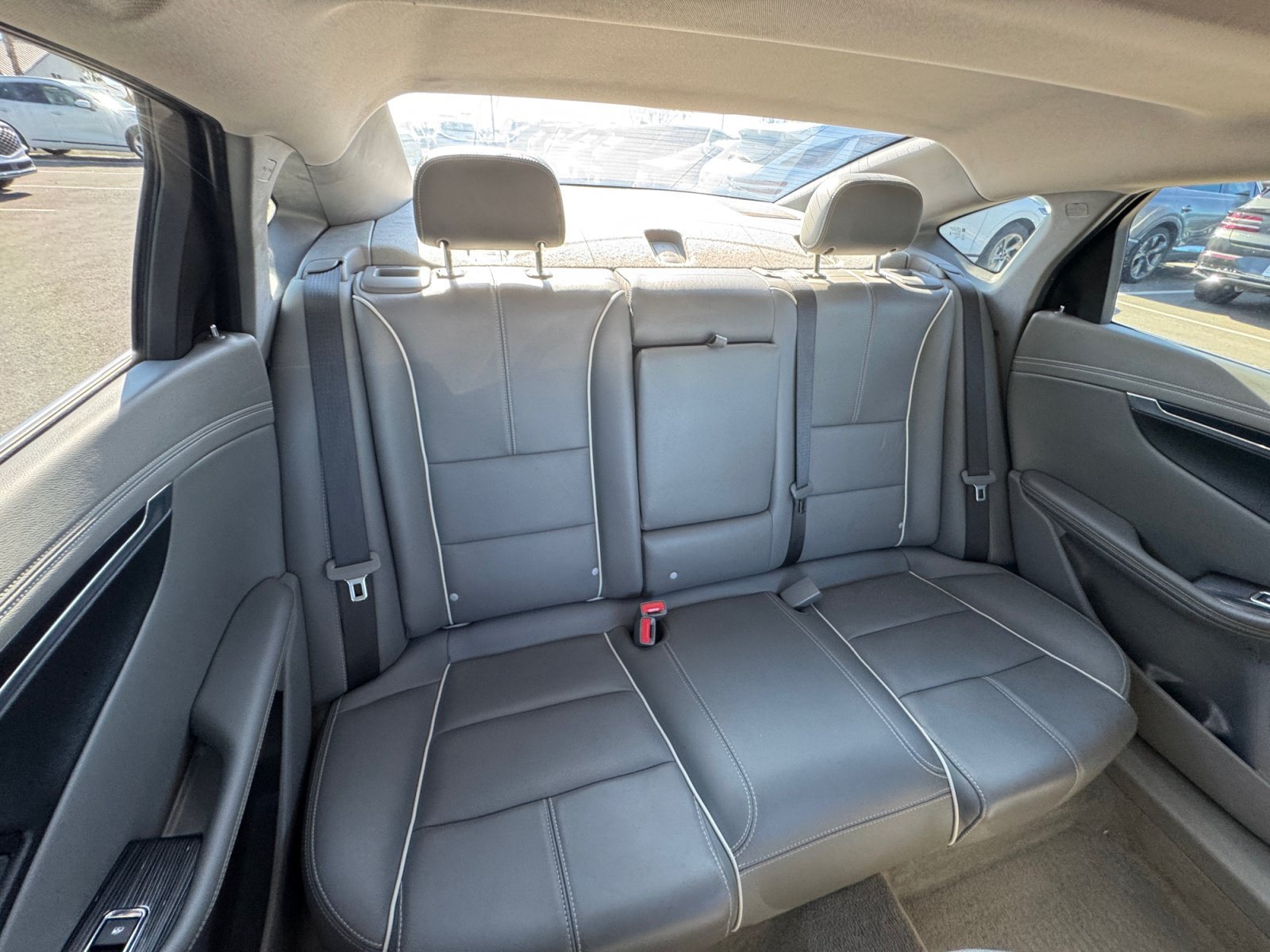 Used 2017 Chevrolet Impala Premier w/ Enhanced Convenience Package FWD image 18
