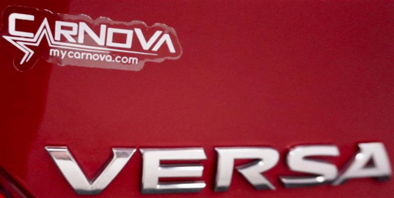 Used 2017 Nissan Versa SV w/ SV Special Edition Package image 30