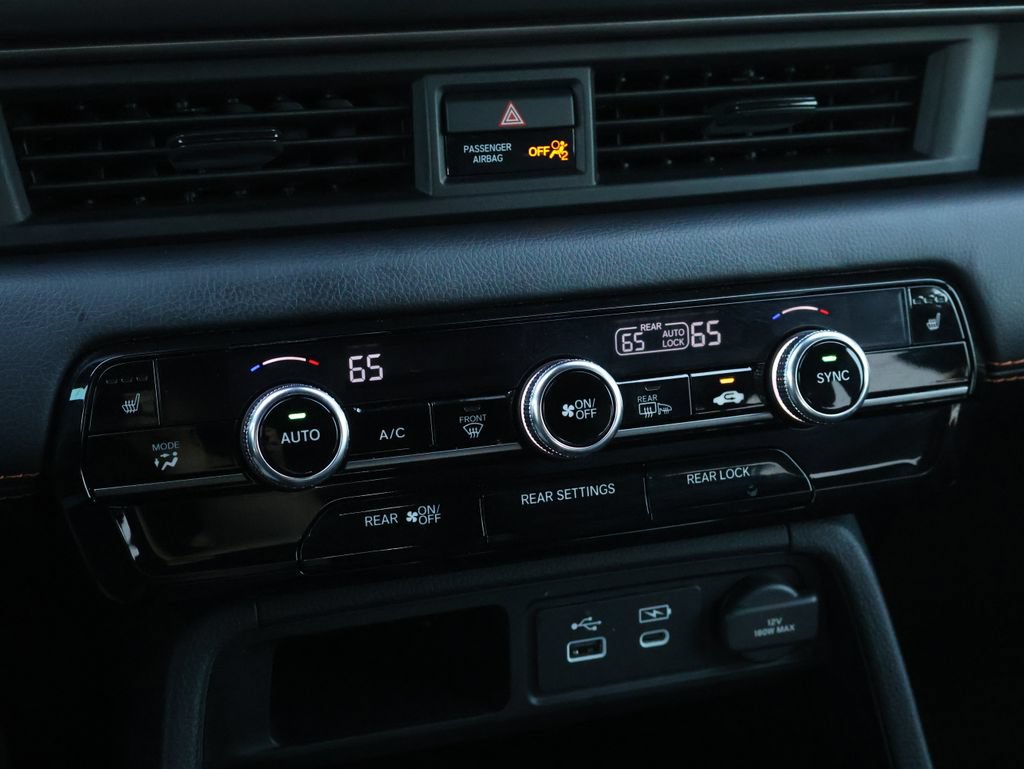 Certified 2025 Honda Pilot TrailSport image 23