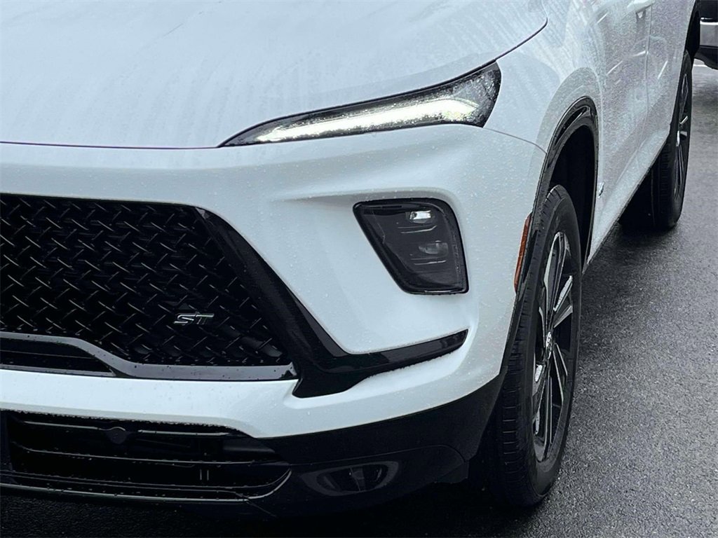 New 2025 Buick Enclave Sport Touring w/ LPO, Floor Liner Package image 9