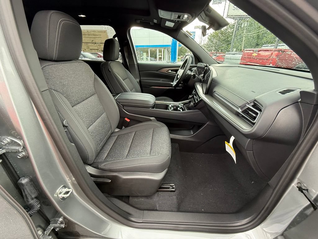 New 2027 Chevrolet Traverse LT w/ Sun and Wheel Package AWD/4WD image 40