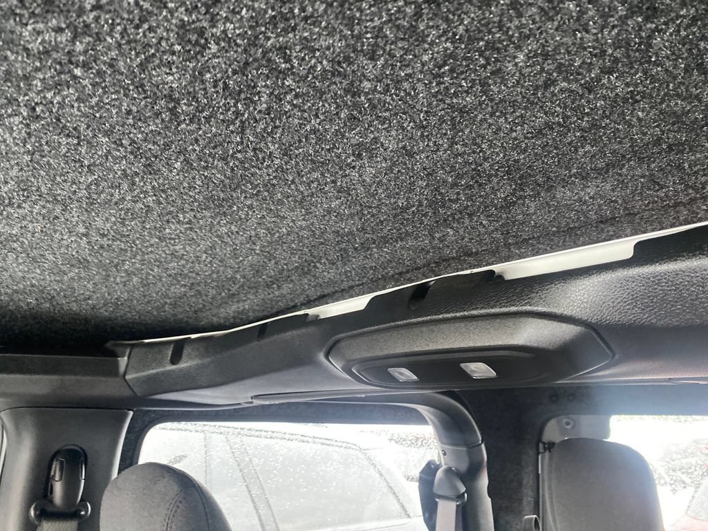 Used 2024 Jeep Wrangler Rubicon AWD/4WD image 27