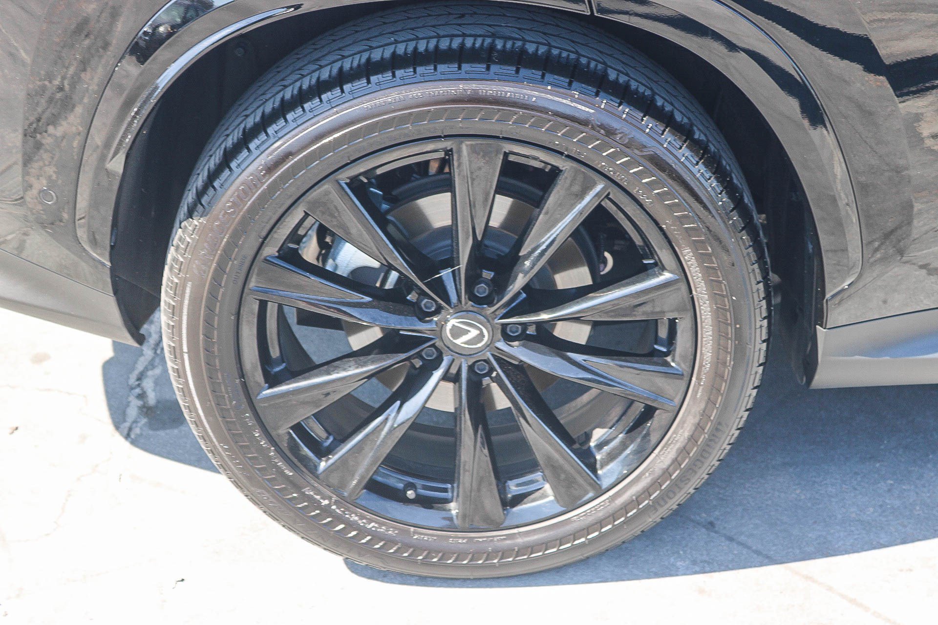 Used 2025 Lexus NX 450h+ F Sport w/ Towing Package (2000 Lbs) AWD/4WD image 13