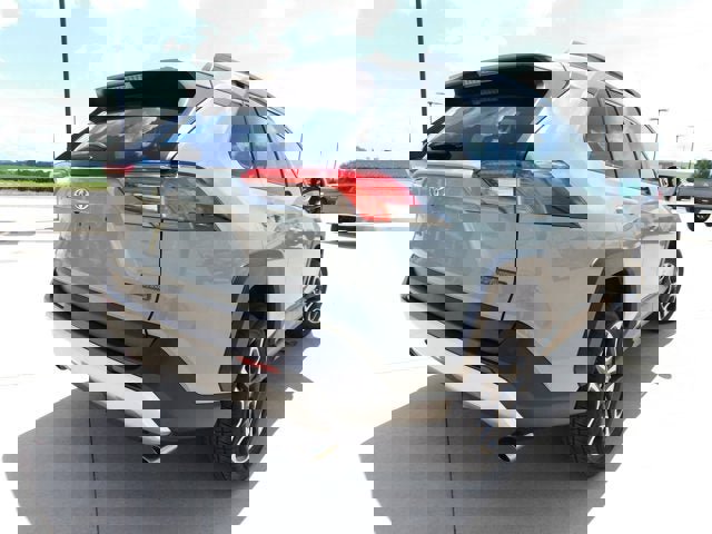 Used 2021 Toyota RAV4 Adventure image 6