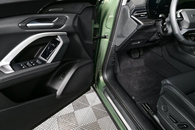 New 2025 Audi Q5 Premium Plus image 8