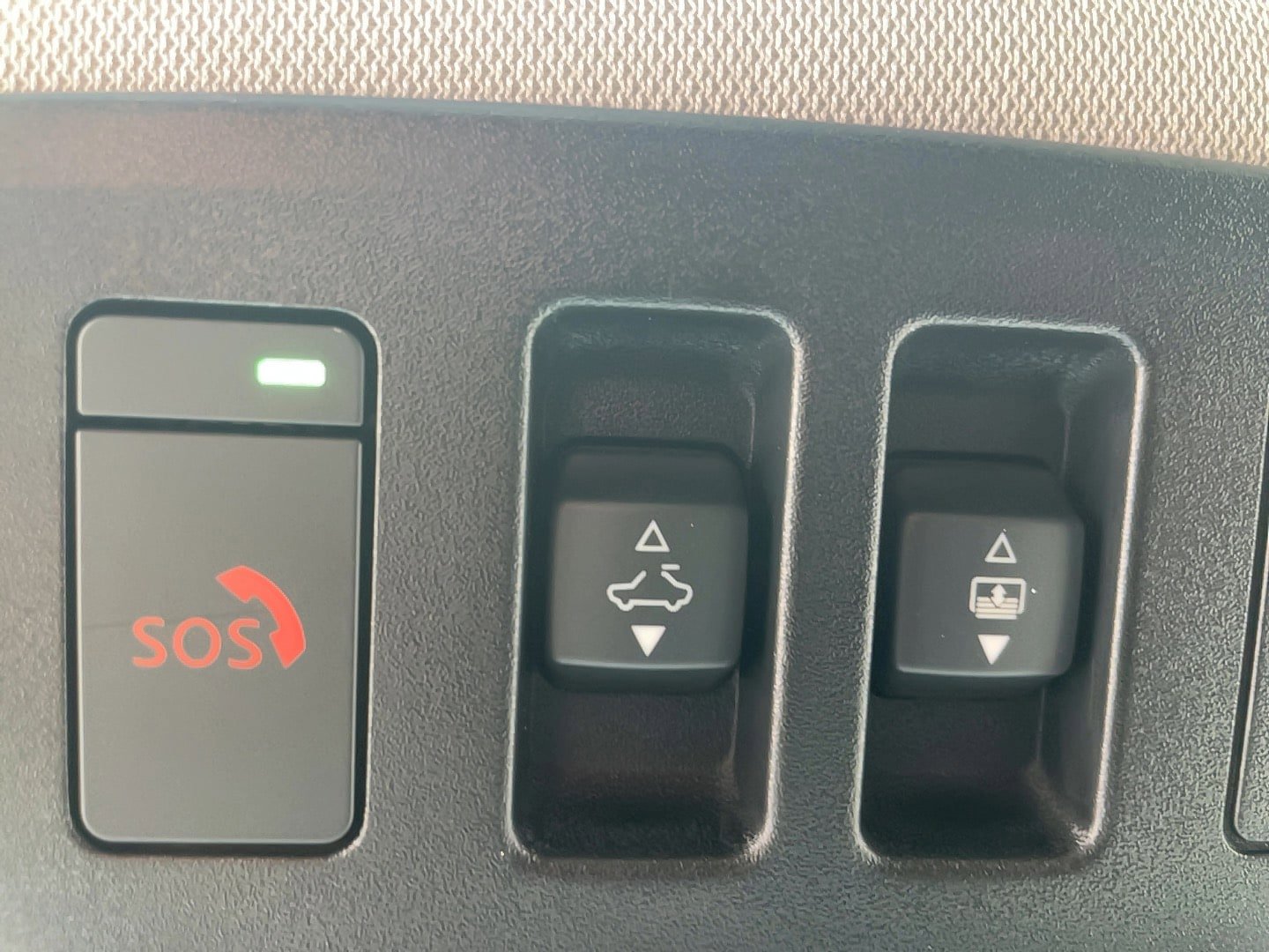 Used 2025 Nissan Rogue SL w/ Tech Package image 15