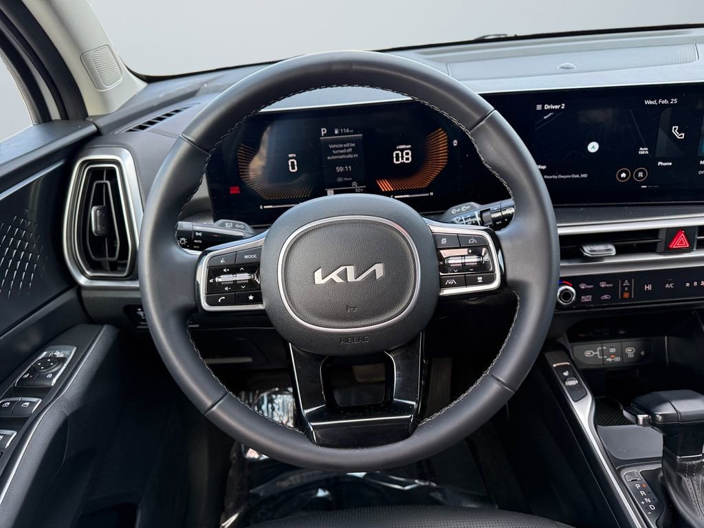 Used 2024 Kia Sorento S image 12