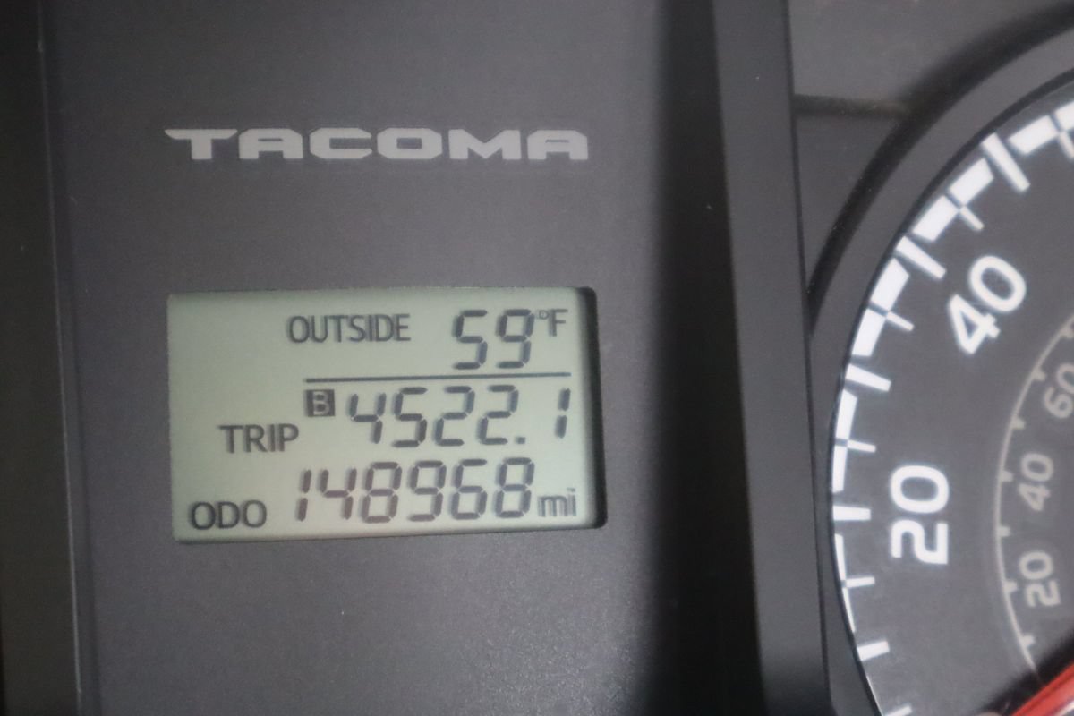 Used 2016 Toyota Tacoma SR AWD/4WD image 44