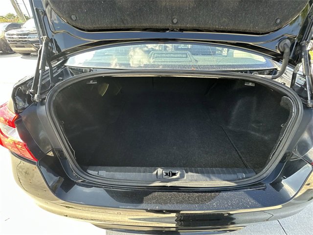 Used 2017 Subaru Legacy 2.5i Sport image 21