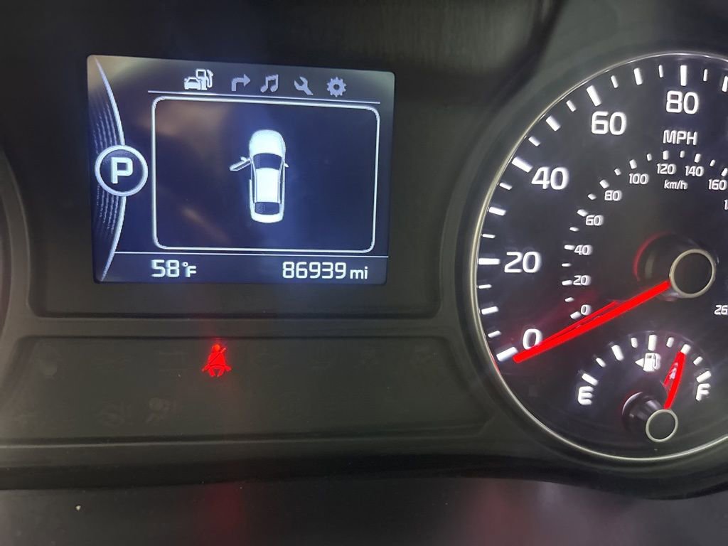 Used 2017 Kia Optima EX w/ Premium Package image 3