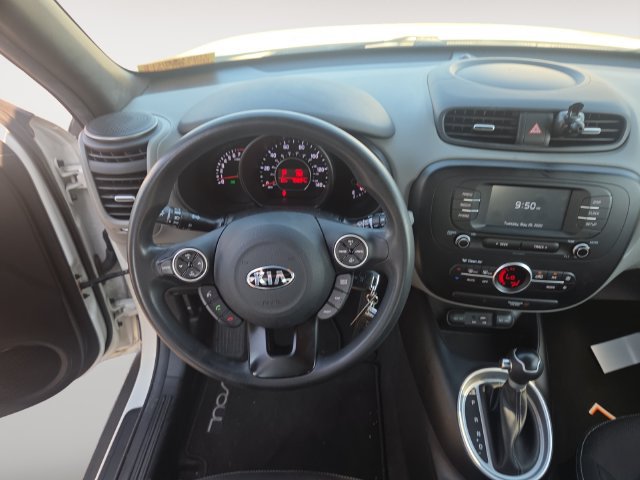 Used 2017 Kia Soul + FWD image 10