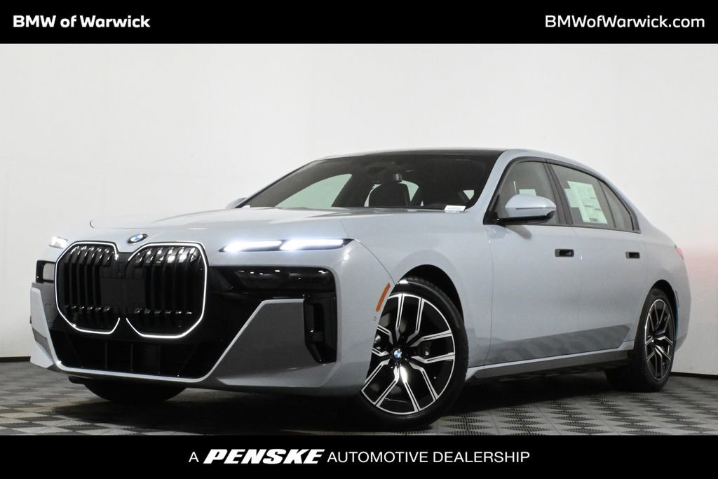 New 2025 BMW 740i xDrive image 1