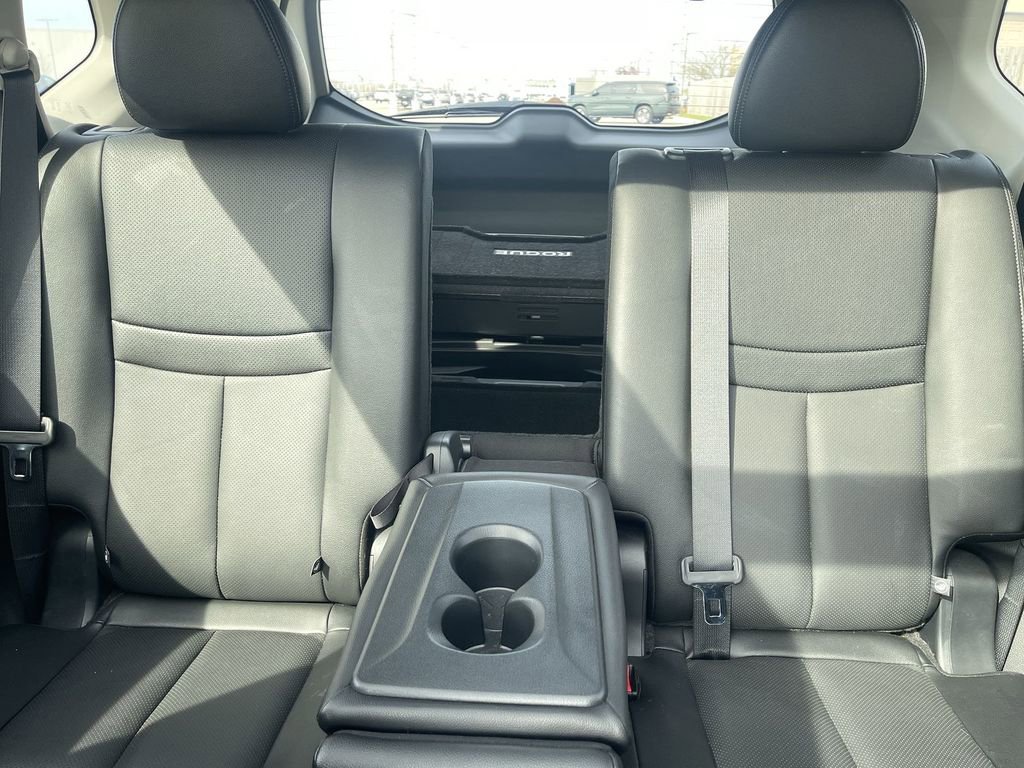 Used 2017 Nissan Rogue SL w/ SL Premium Package image 26