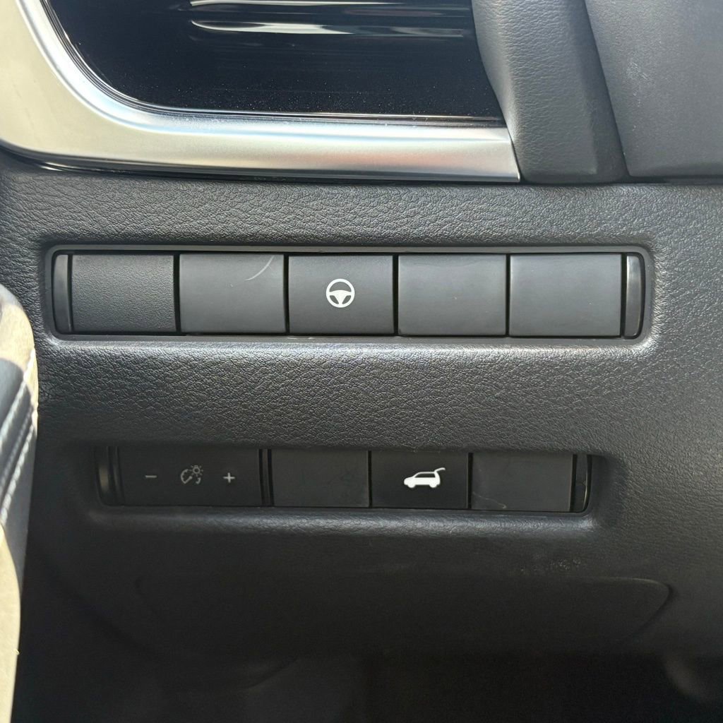 Used 2022 Nissan Rogue SL w/ SL Premium Package image 27