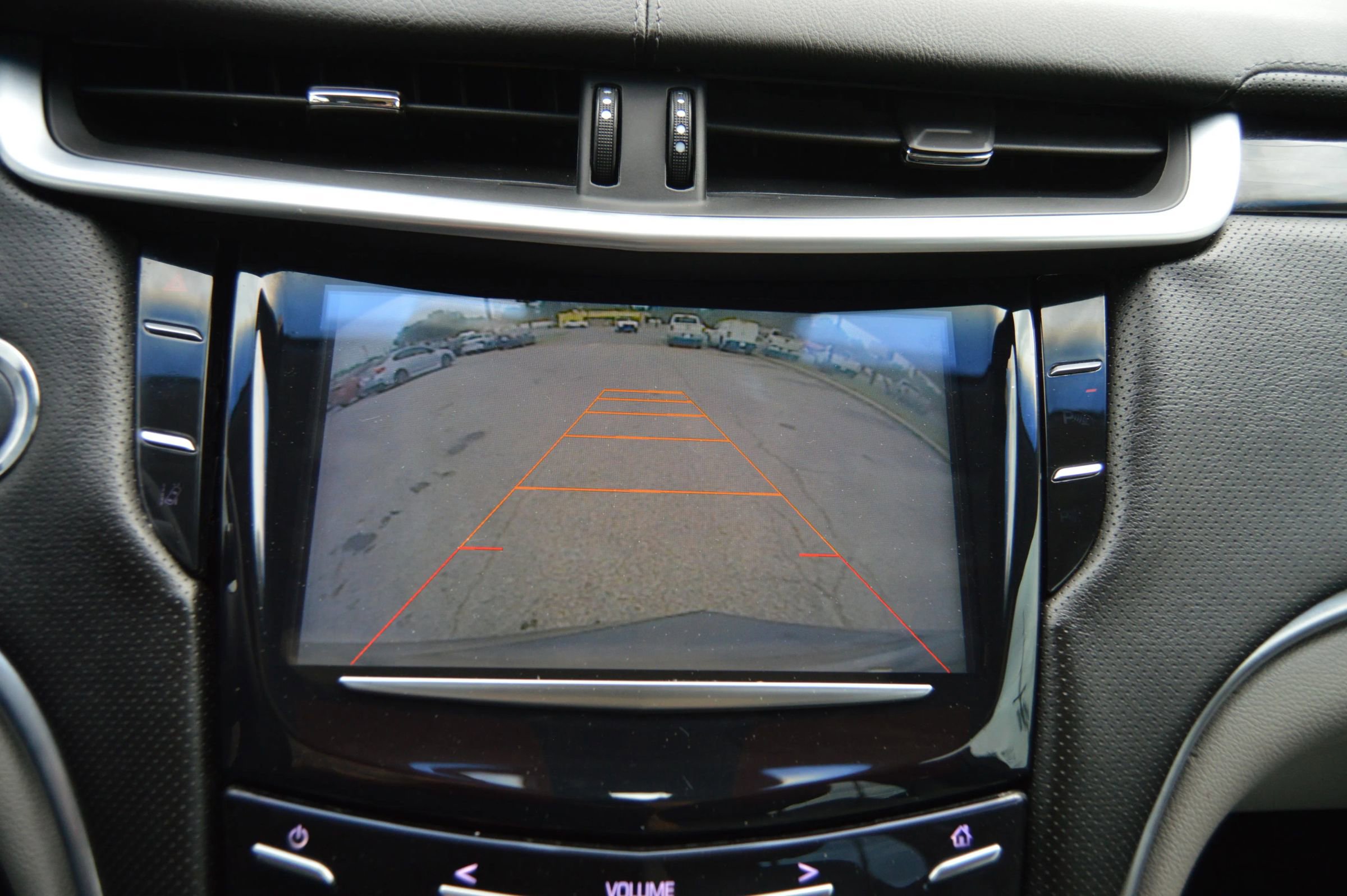 Used 2013 Cadillac XTS Luxury w/ Driver Awareness Package FWD image 16