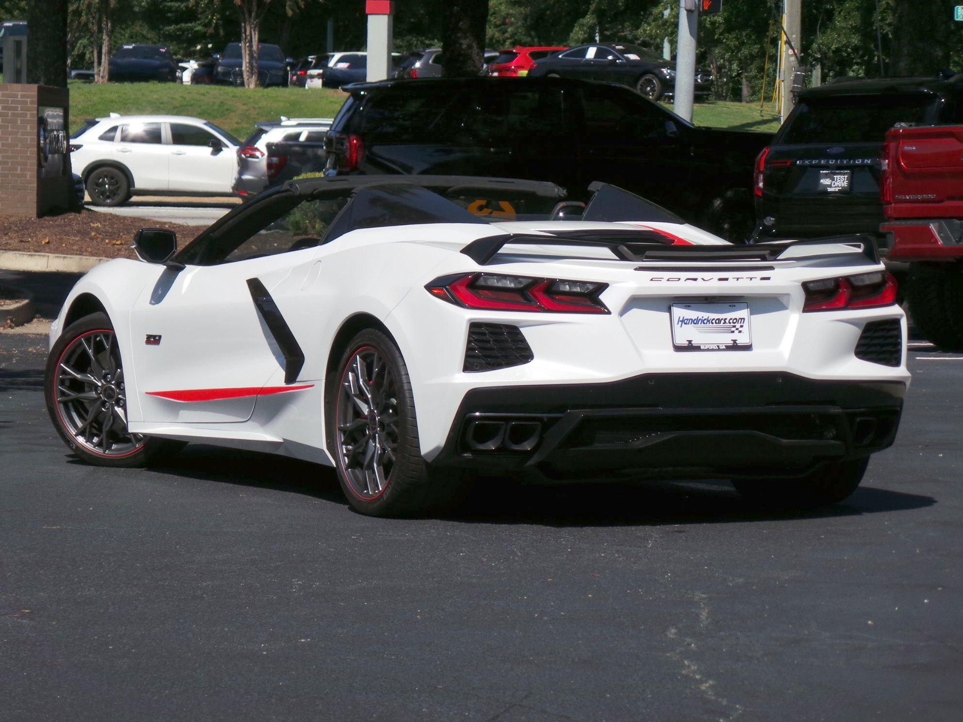 Used 2023 Chevrolet Corvette Stingray Premium Conv w/ Z51 Performance Package RWD video 3