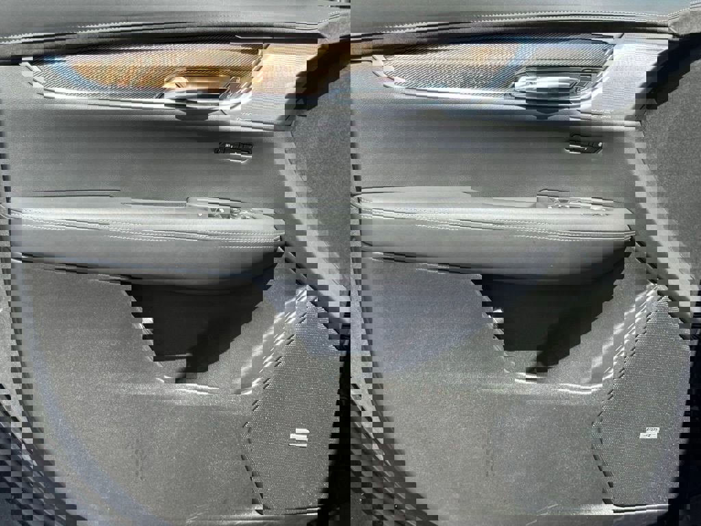 Certified 2024 Cadillac XT6 Sport w/ LPO, ONYX Package image 16