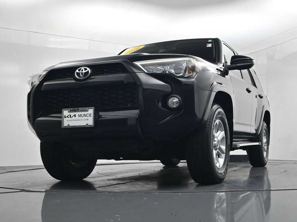 Used 2016 Toyota 4Runner SR5 AWD/4WD image 40