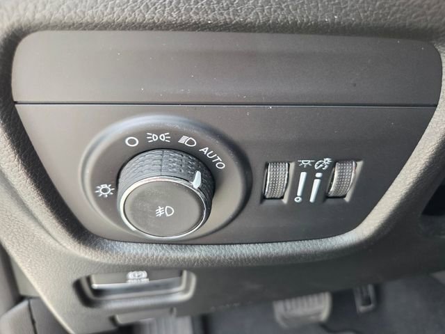 Certified 2023 Jeep Grand Cherokee Overland image 21