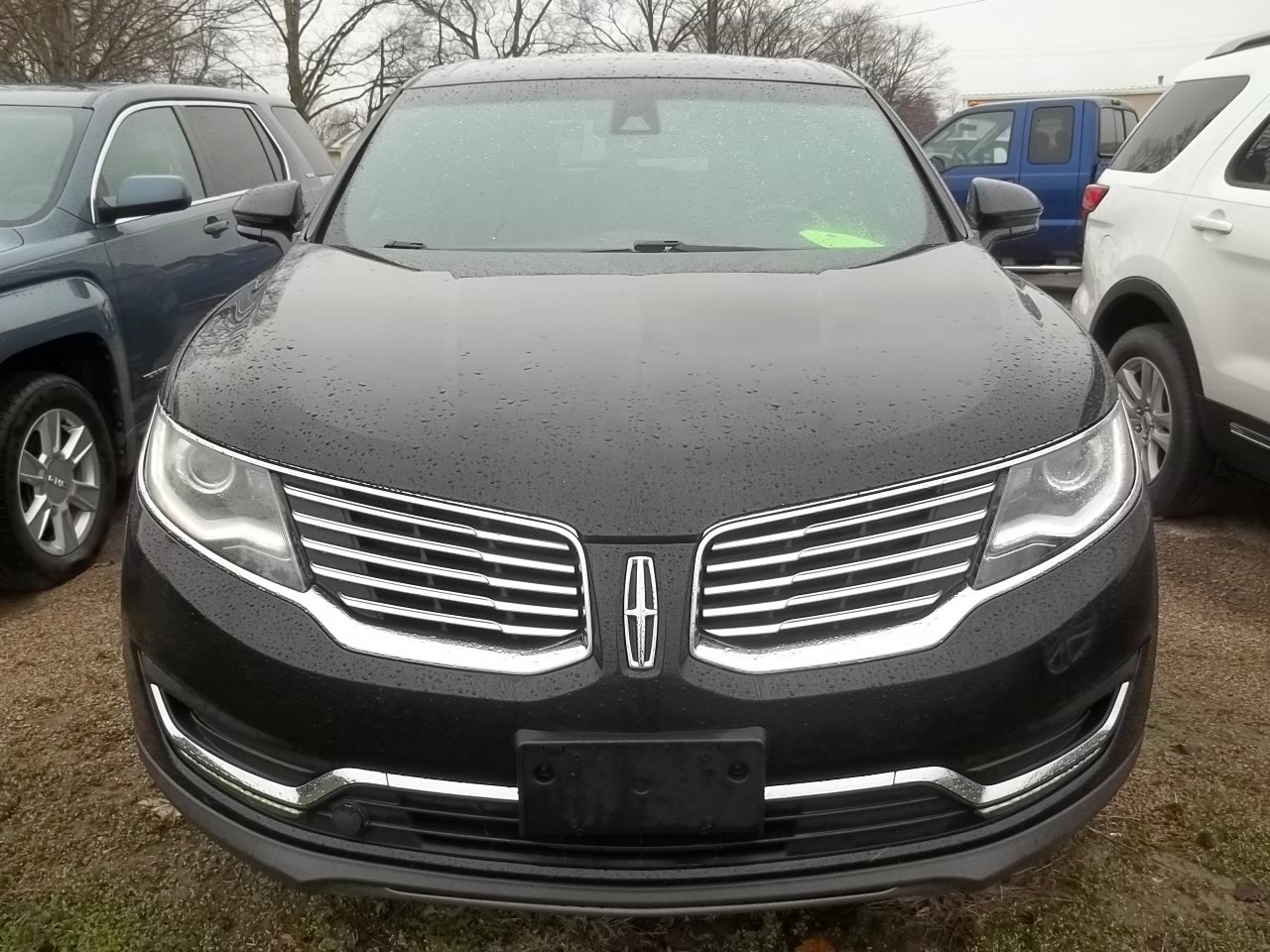 Used 2016 Lincoln MKX Reserve w/ Equipment Group 102A AWD/4WD image 2