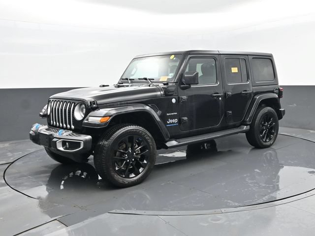 Used 2023 Jeep Wrangler Unlimited Sahara w/ Cold Weather Group AWD/4WD image 2