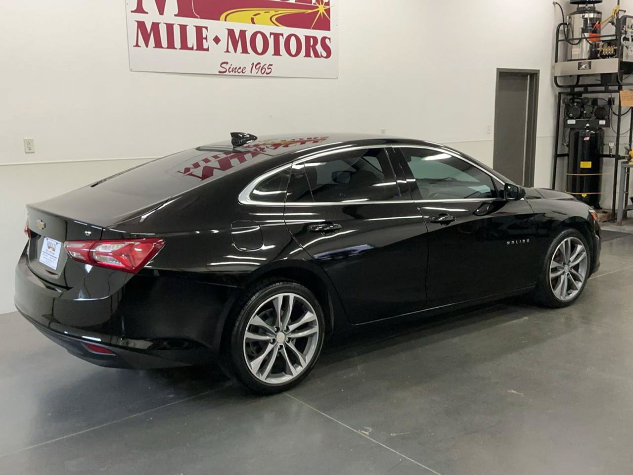 Used 2023 Chevrolet Malibu LT FWD image 7