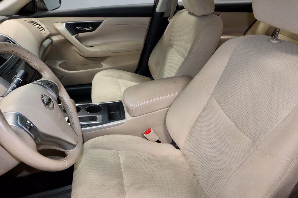 Used 2015 Nissan Altima 2.5 SV FWD image 24