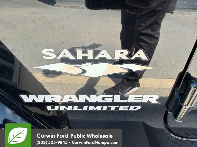 Used 2010 Jeep Wrangler Unlimited Sahara w/ Trailer Tow Group AWD/4WD image 9