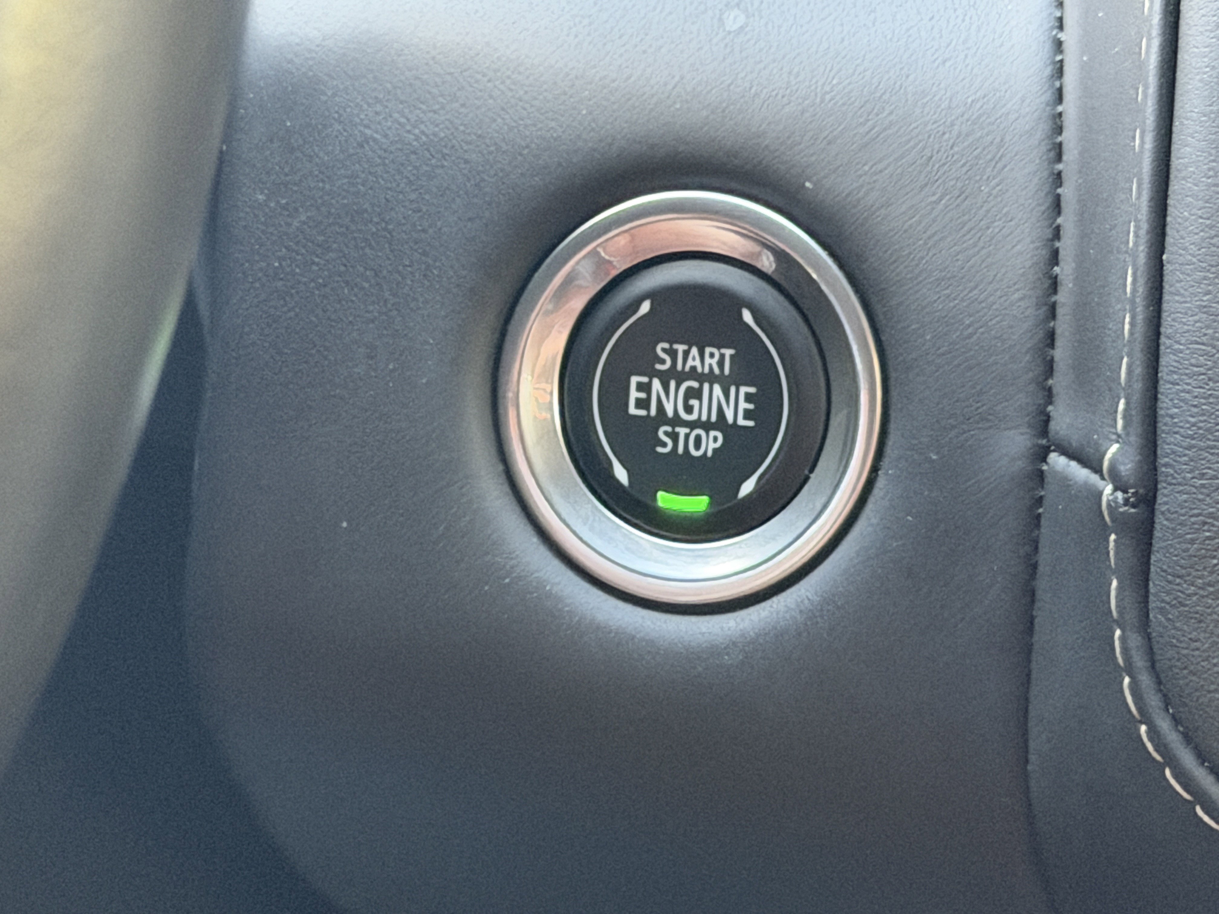 Used 2023 GMC Yukon Denali Ultimate AWD/4WD image 44