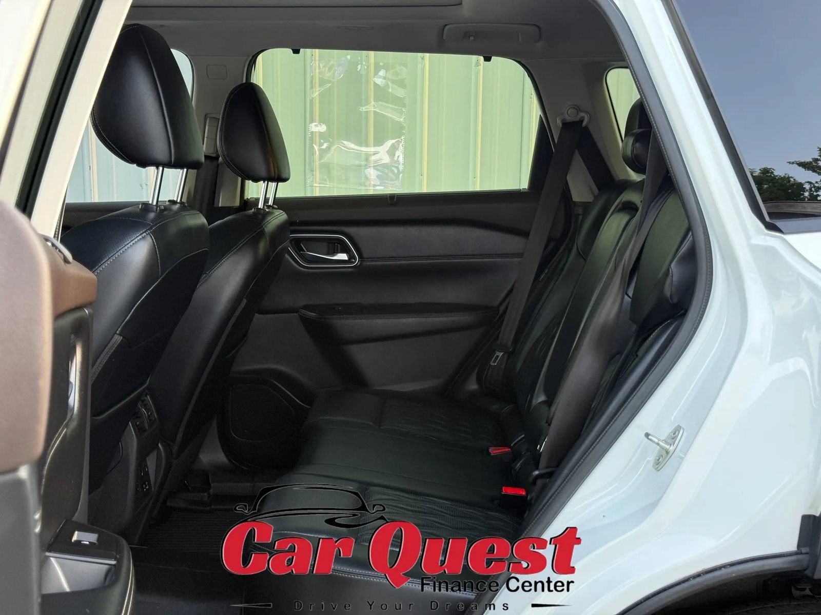 Used 2023 Nissan Rogue Platinum w/ Platinum Premium Package AWD/4WD image 12