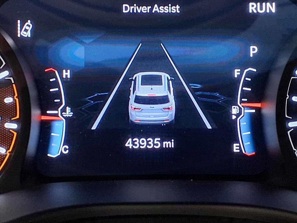 Used 2023 Jeep Compass Sport image 30