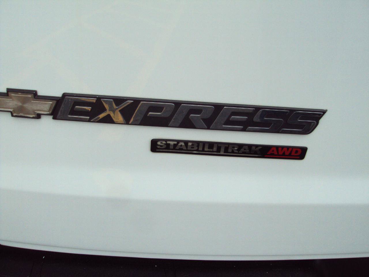 Used 2013 Chevrolet Express 1500 LT w/ LT Preferred Equipment Group AWD/4WD image 34