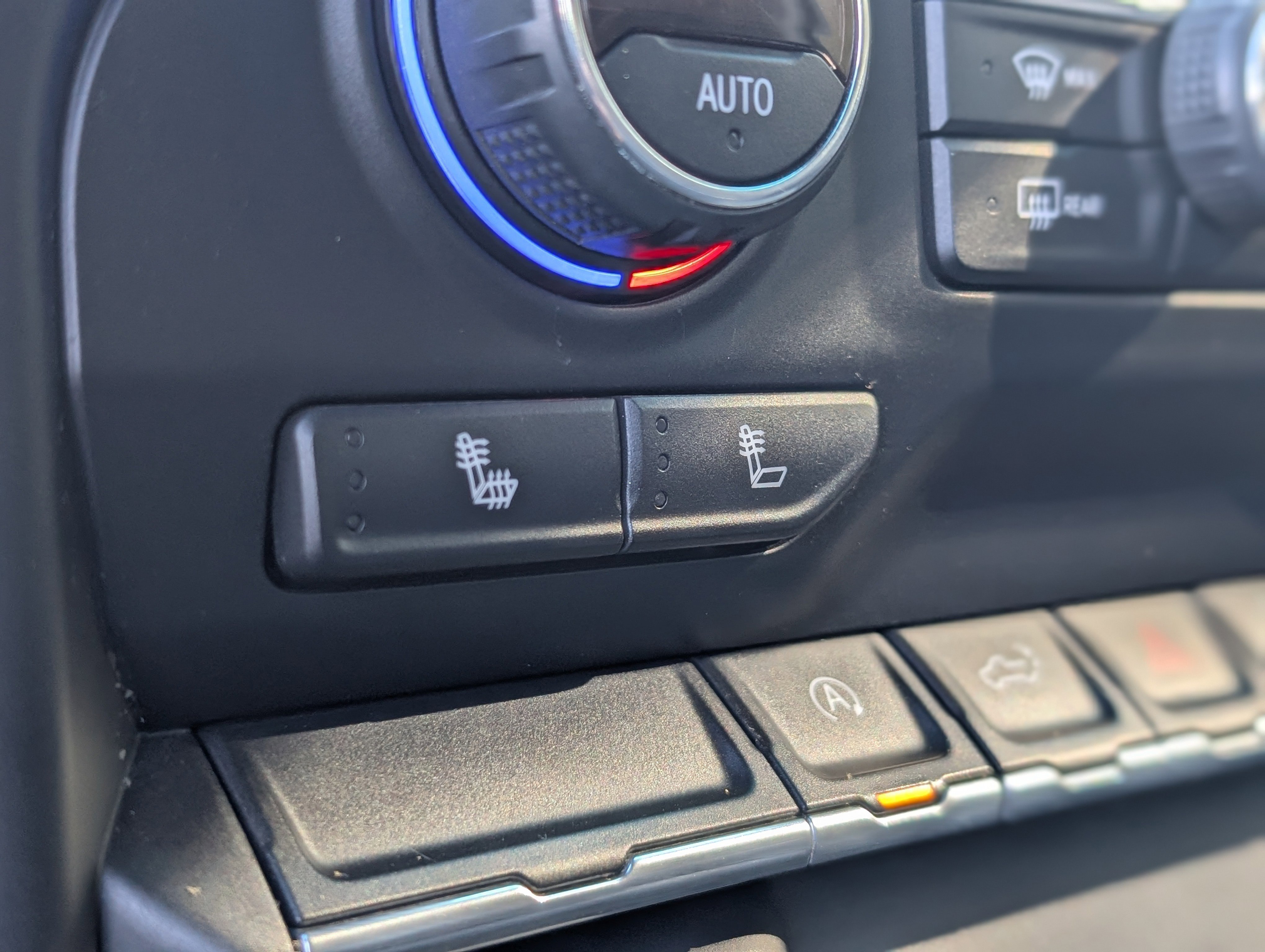 Used 2019 Chevrolet Silverado 1500 RST w/ All-Star Edition RWD image 31
