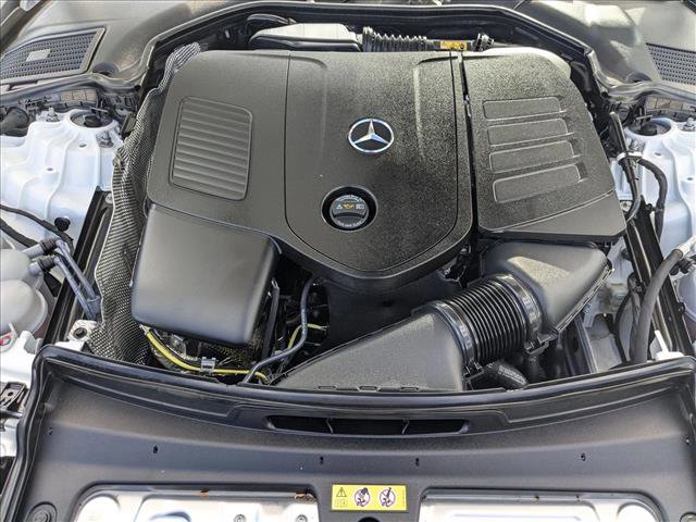 Used 2025 Mercedes-Benz C 300 Sedan image 23