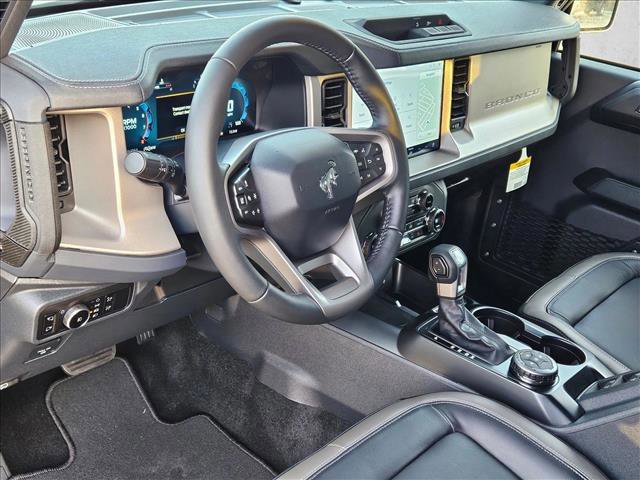 New 2025 Ford Bronco Outer Banks image 3