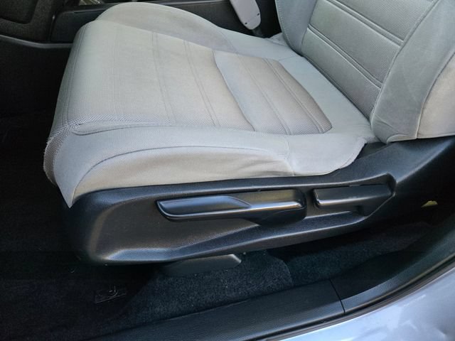 Used 2018 Honda CR-V LX image 14