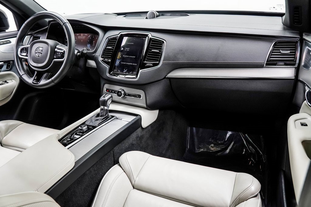 Used 2021 Volvo XC90 T6 R-Design w/ Advanced Package image 17