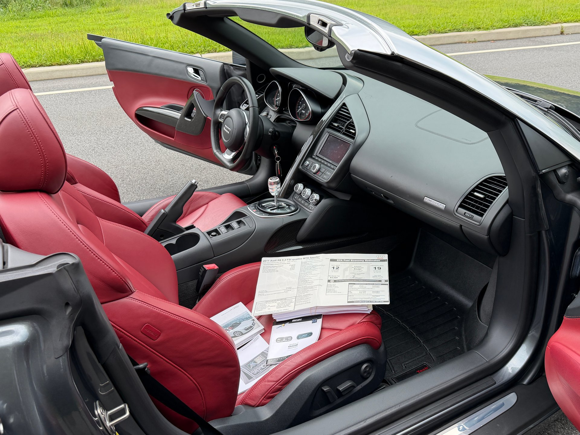 Used 2011 Audi R8 V10 AWD/4WD image 37