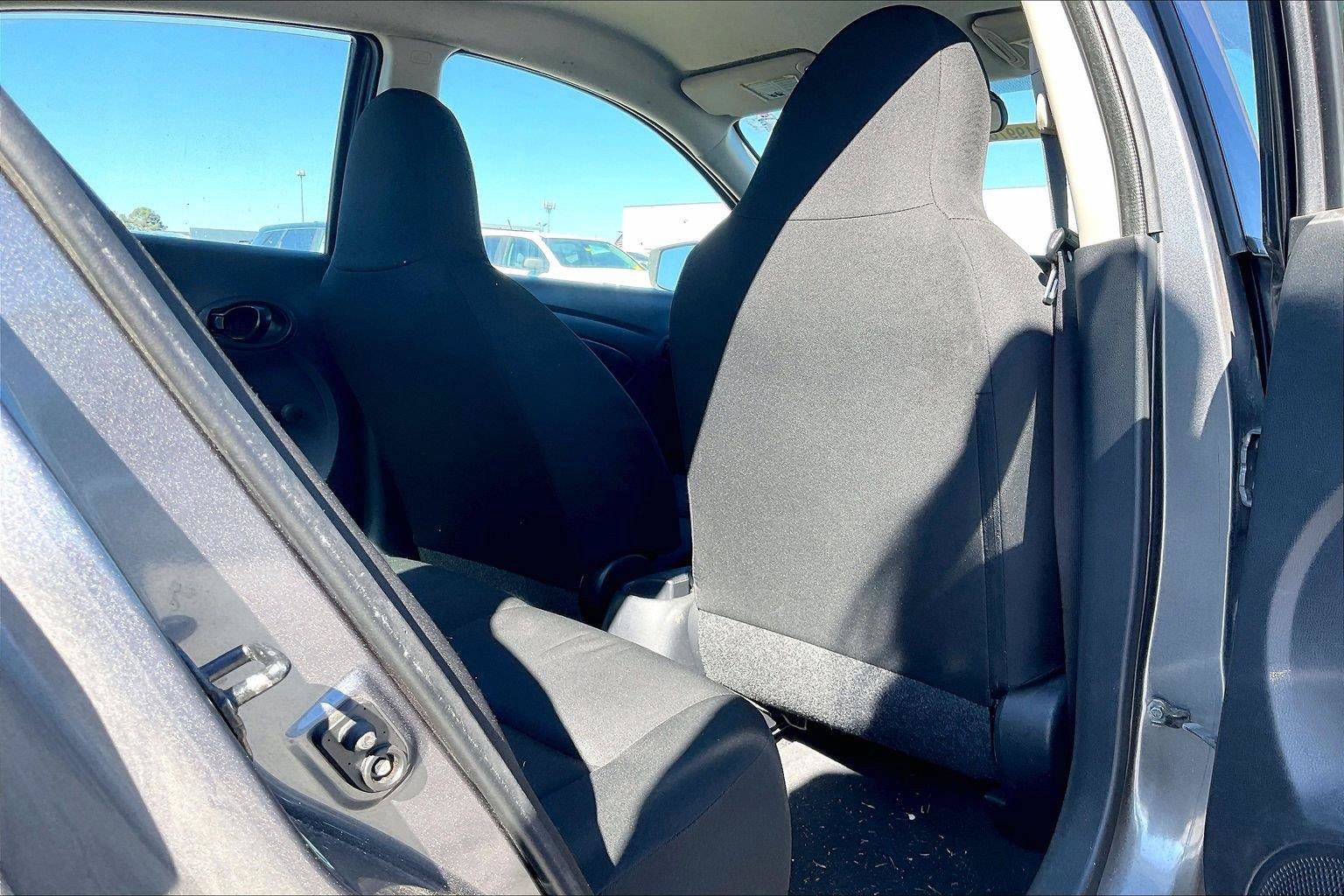 Used 2017 Nissan Versa S Plus FWD image 9