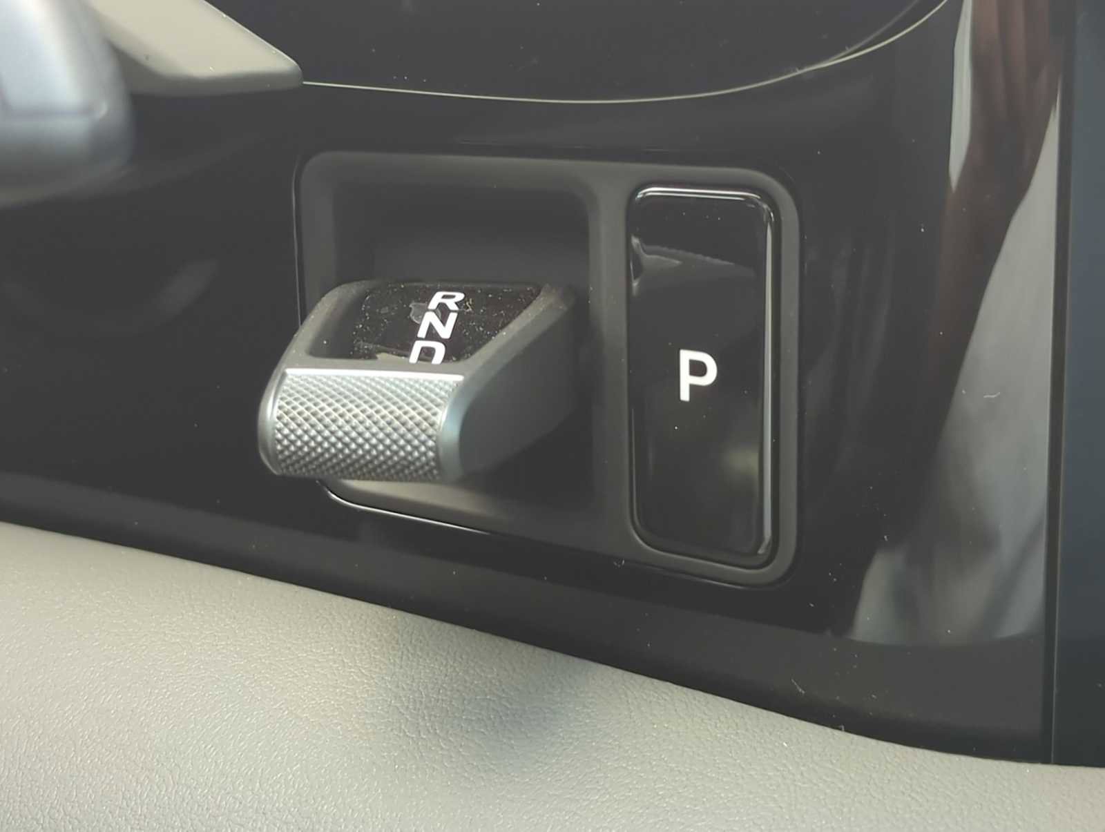 Used 2025 Porsche Taycan 4S image 33