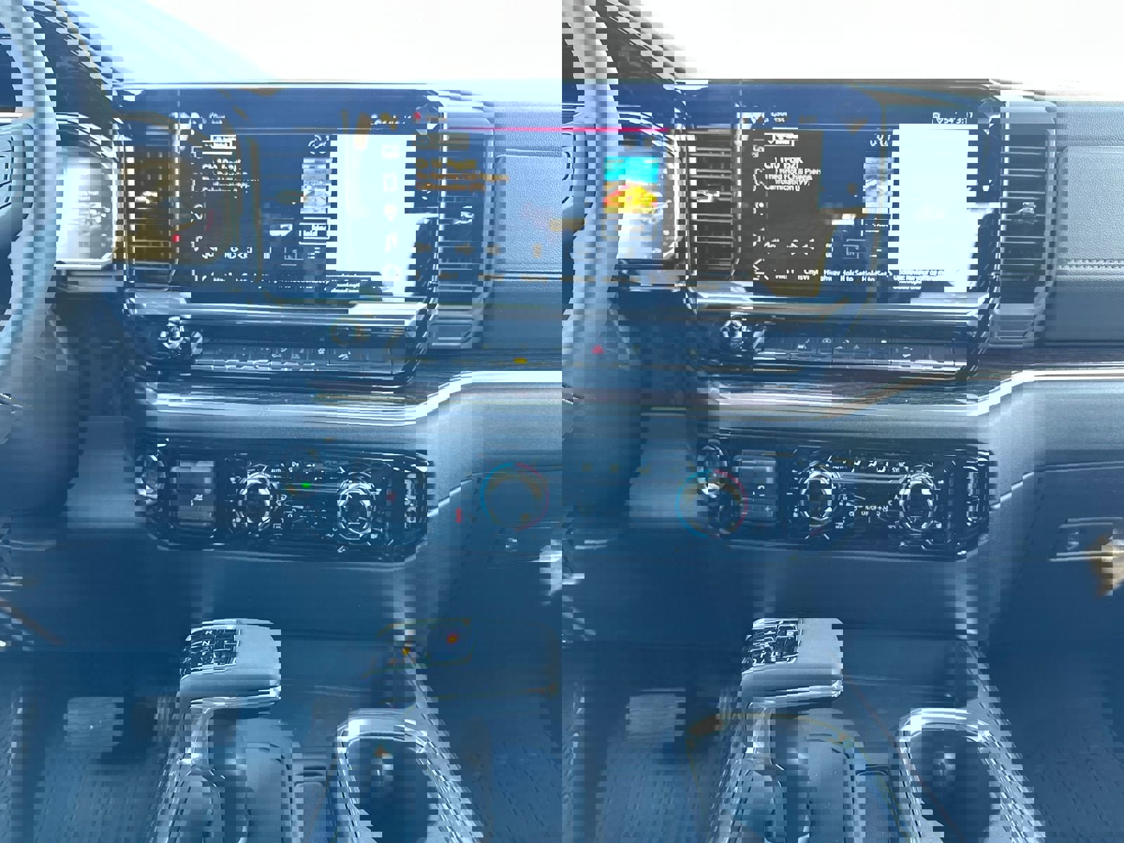 New 2026 GMC Sierra 1500 Elevation image 24