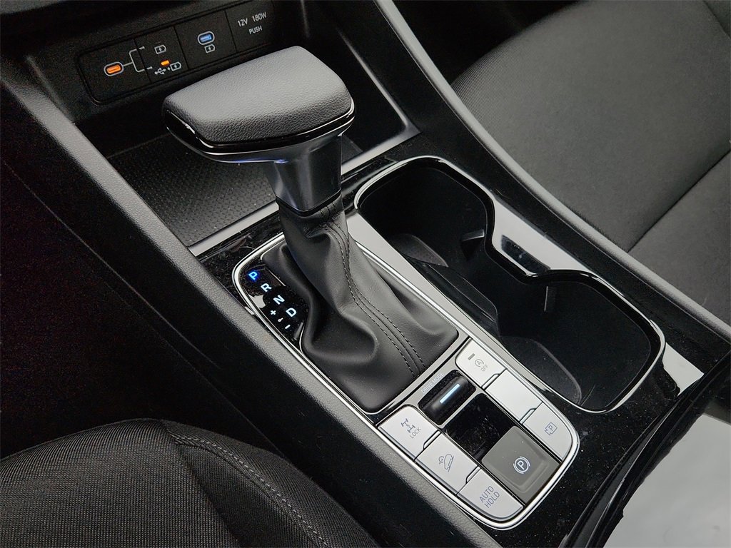 Certified 2025 Hyundai Tucson SE image 30